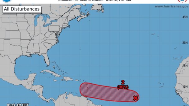 Sistema próximo a convertirse en ciclón tropical este viernes o sábado; alcanza 90 % de probabilidad
