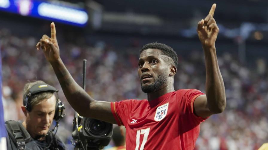Panamá aprovecha expulsión para vencer a EEUU y se levanta en la Copa América