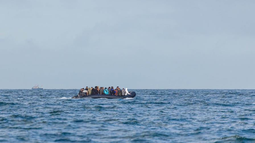 Un grupo de 40 migrantes logra desembarcar en aguas al noroeste de Puerto Rico