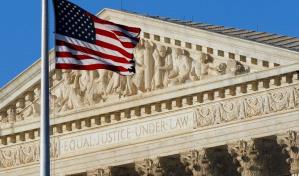 El Tribunal Supremo permite al Gobierno de Trump deportar a venezolanos de manera sumaria
