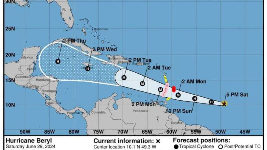 Tormenta tropical Beryl se convierte en huracán