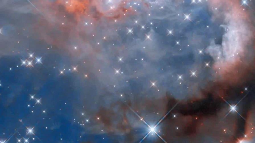 Hubble capta jóvenes estrellas que transforman una nebulosa