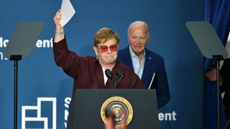 Joe Biden aparece junto a Elton John para celebrar hito de la lucha LGTBQ+