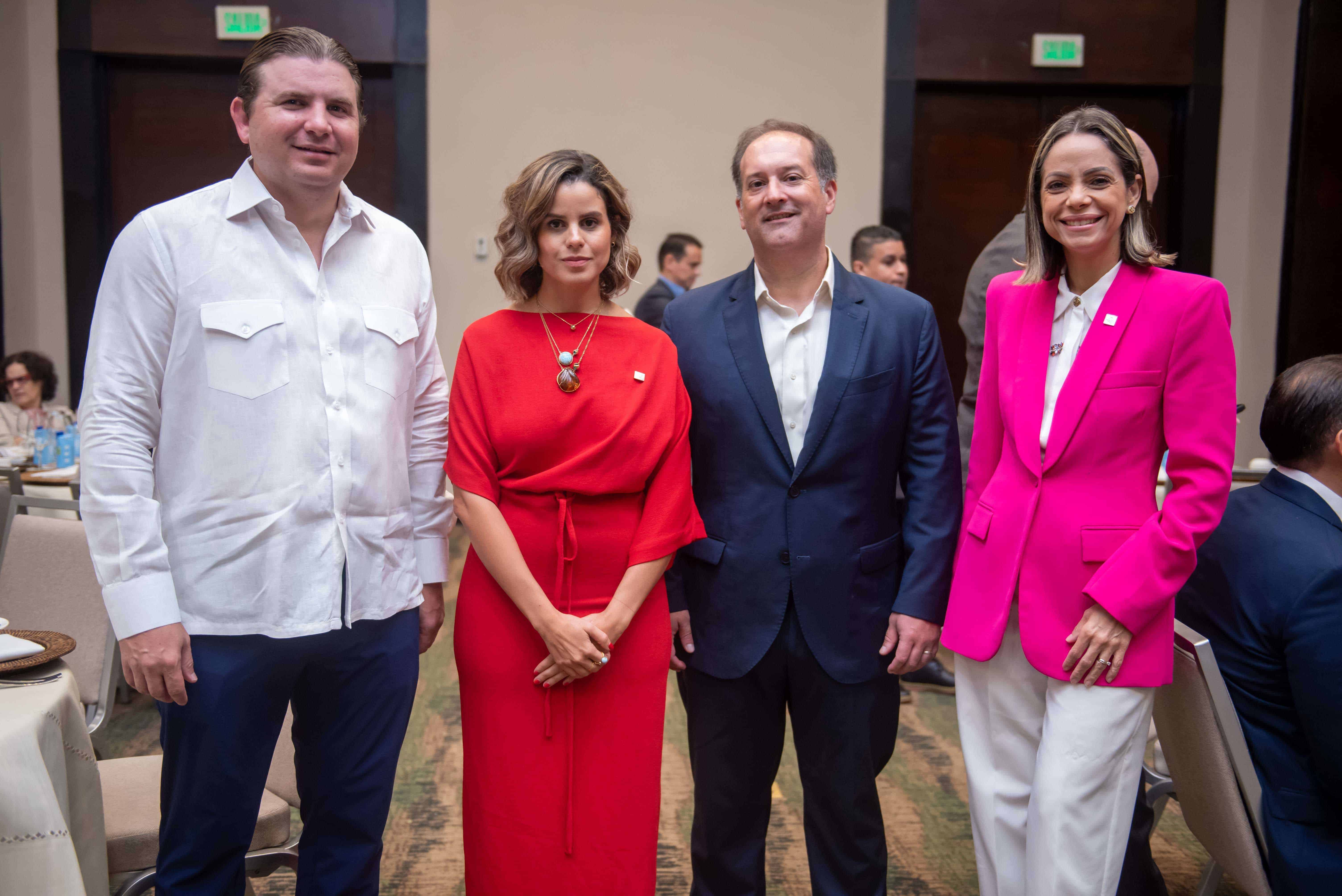 Andrés Marranzini, Rocío Montás, Kenneth Martí y Sachenka Cabrera.