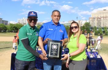 Arranca por todo lo alto torneo de béisbol infantil en honor a Roberto Rojas