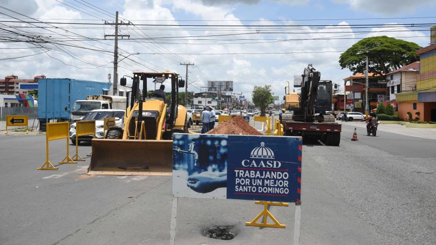 Avanzan trabajos para ampliar y garantizar el agua potable en Santo Domingo Este