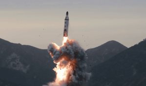 Corea del Norte lanza dos misiles balísticos hacia el mar de Japón