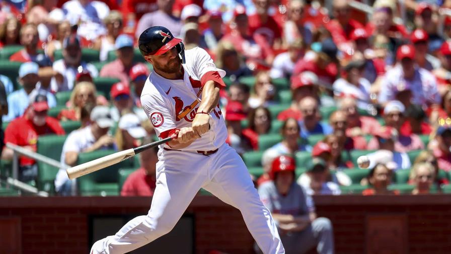 Lynn lanza 6 entradas brillantes en blanqueada de Cardenales 2-0 sobre Rojos y dividen serie