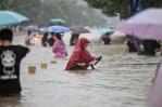 Más de 800,000 damnificados y 195,000 evacuados por fuertes lluvias en el este de China