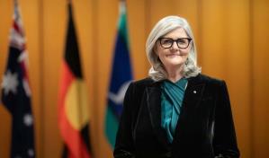 La empresaria Samantha Mostyn jura el cargo de gobernadora general de Australia