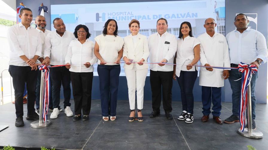 Vicepresidenta Raquel Peña entrega obras en la región Sur del país
