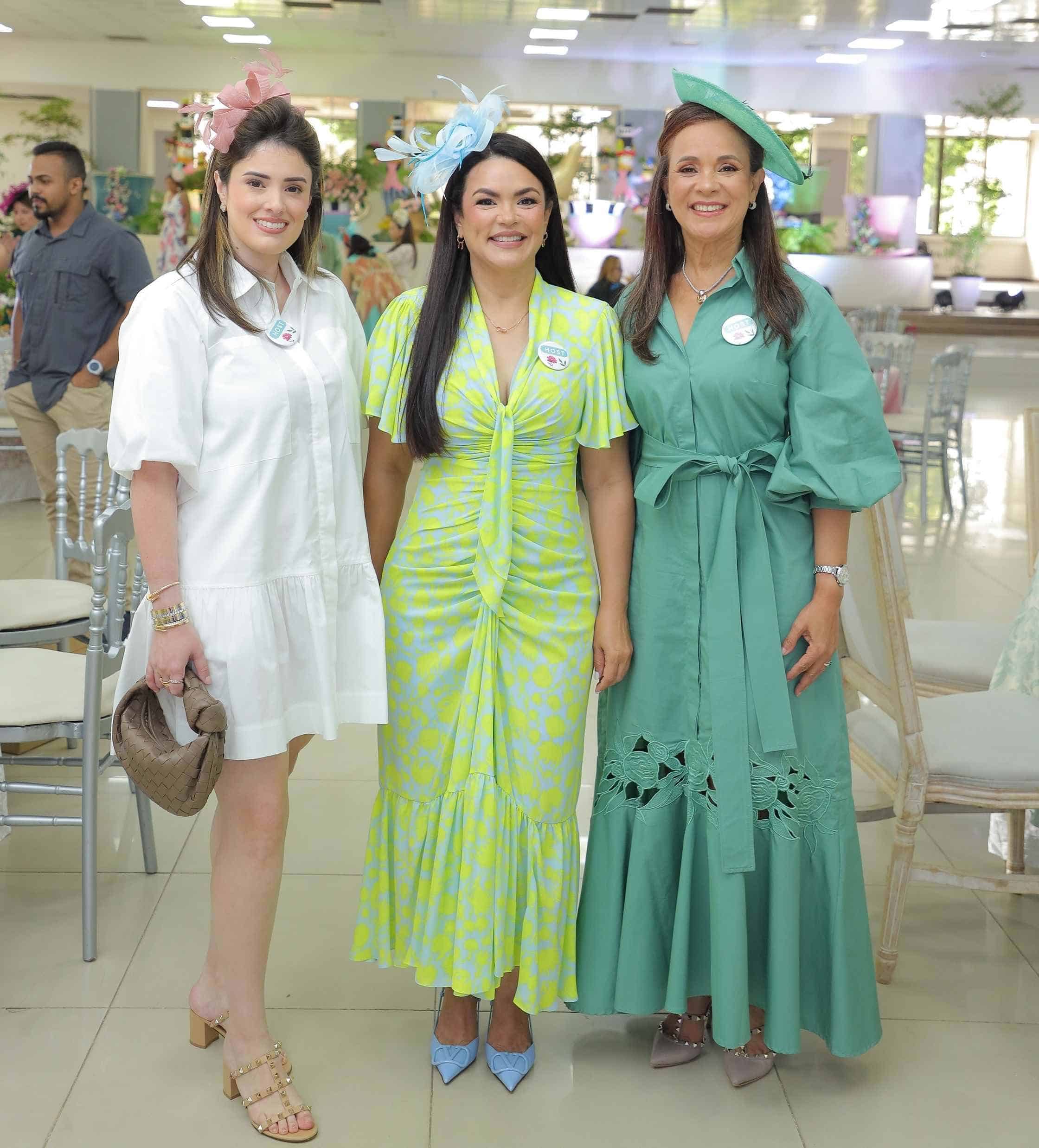 Marcelle Lama, Ircania García y Maripily Peralta.