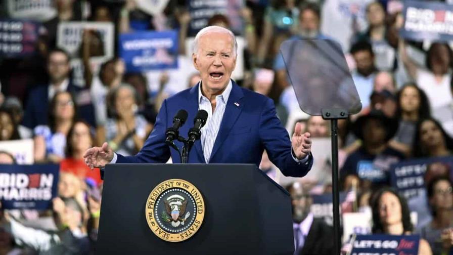 Biden insiste en un anuncio que seguirá en campaña: Cuando te derriban, te levantas