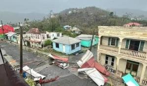 El furioso paso del huracán Beryl por países de las Antillas Menores