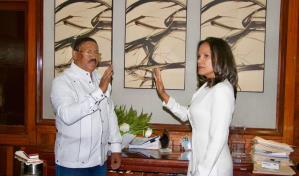 Juramentan nueva directora en el Hospital Santo Socorro