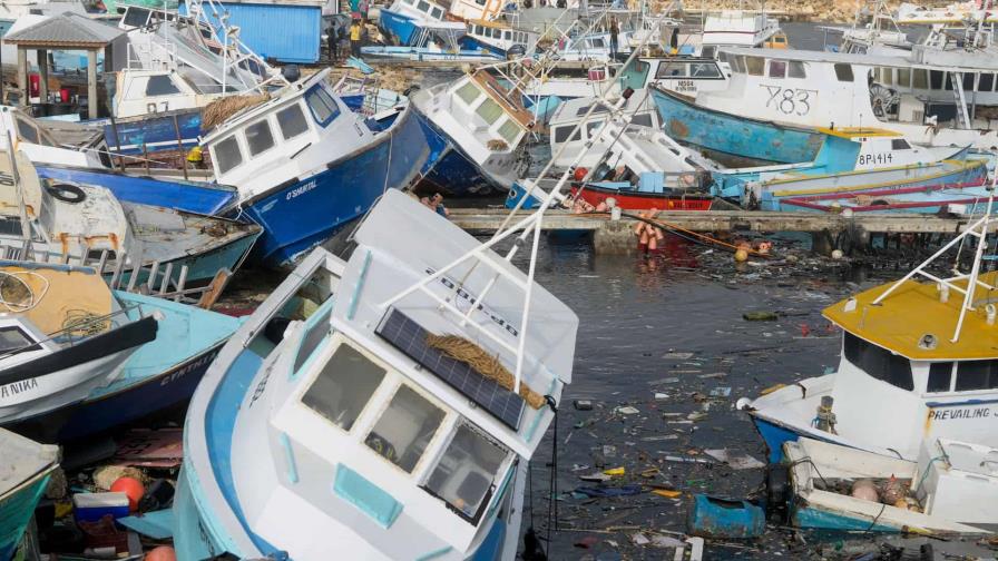 Beryl se fortalece a su paso por el Caribe; es el huracán de categoría 5 más precoz de los registros