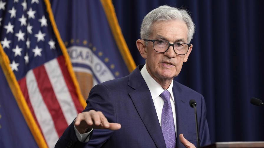 Powell dice que la inflación en EE.UU. está cediendo, pero que la Fed aún no va a recortar las tasas