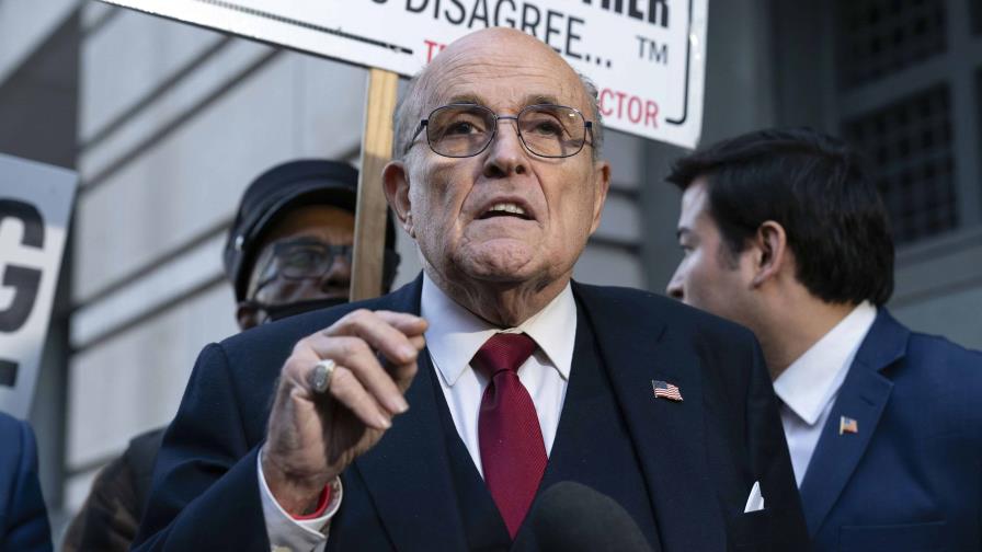 Giuliani es inhabilitado para ejercer como abogado en NY; corte halla que mintió sobre elecciones