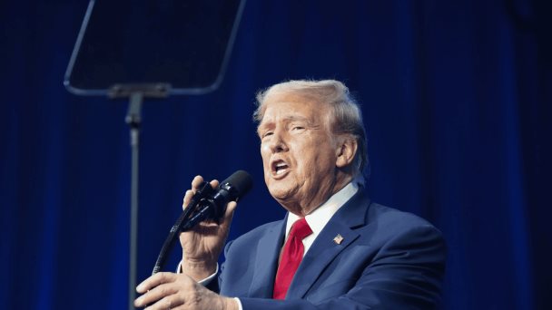 Trump pide a un juez de Nueva York que aplace su sentencia tras el fallo de inmunidad