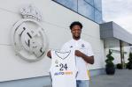 El dominicano Andrés Feliz, nuevo jugador del Real Madrid