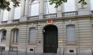 Francia pide que dos espías chinos abandonen el país por amedrentar a disidentes