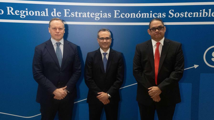 Sobre reforma fiscal, economistas advierten focalizarse en aumento de impuestos sería un grave error