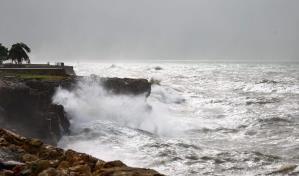 El COE alerta sobre el deterioro del oleaje en las costas del país