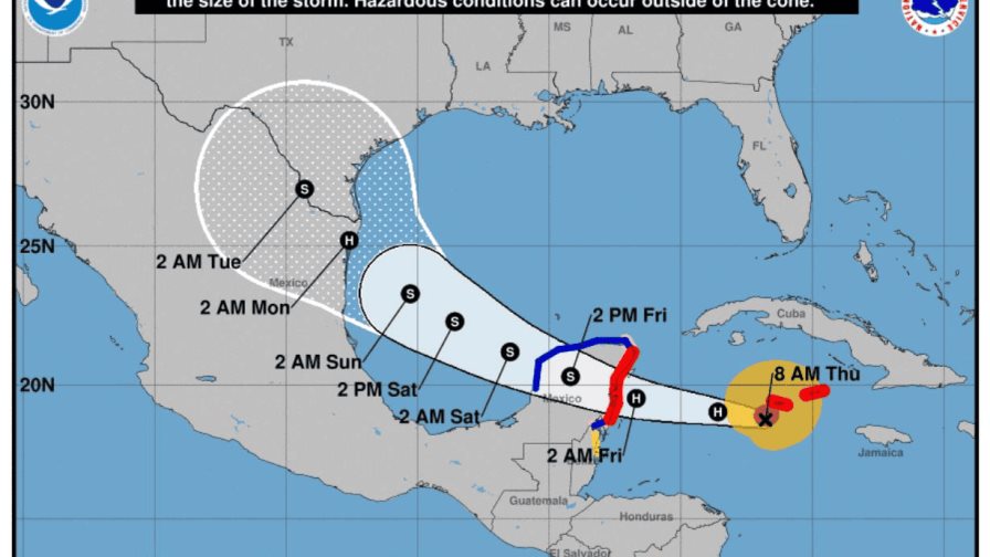 Beryl llega a Gran Caimán como huracán 3 y va para México