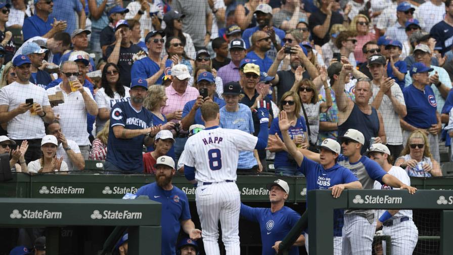 Ian Happ suena par de jonrones de tres carreras y los Cachorros vapulean 10-2 a los Filis