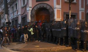 Noboa enfrenta primeras manifestaciones en Ecuador por el alza del precio de las gasolinas