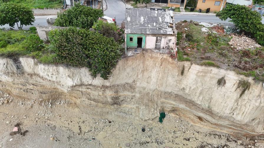 Beryl se intesifica a huracán categoría 3 y mantiene su trayectoria hacia Caribe mexicano