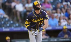 Yelich conecta jonrón en el primer inning de una blanqueada de Cerveceros ante Rockies