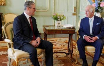 Reino Unido: Keir Starmer, laborista, nombrado primer ministro