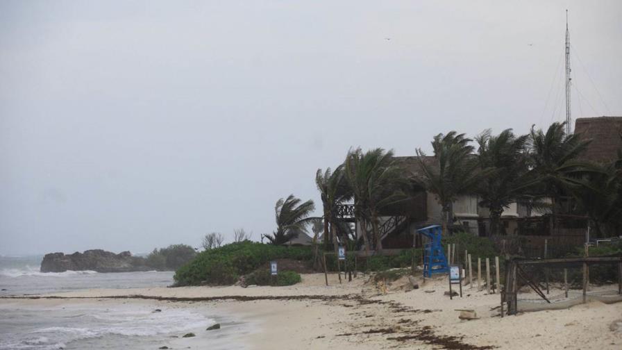 Beryl se degrada a tormenta tropical sobre la Península de Yucatán y amenaza a Texas