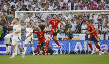 Merino jubila a Kroos y mete a Espa&ntilde;a en semifinales de la Eurocopa