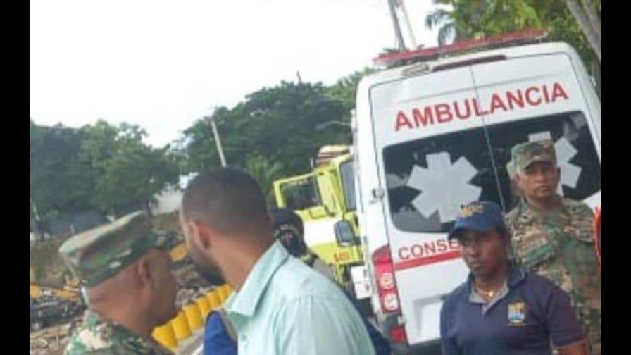 Una joven cayó al mar mientras hacía fotos sobre arrecifes en la autopista Las Américas