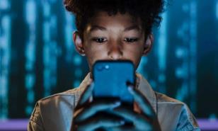 Moderación en plataformas digitales: ¿cómo filtrar las expresiones en línea?