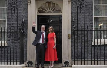Nuevo primer ministro laborista británico promete reconstruir el Reino Unido