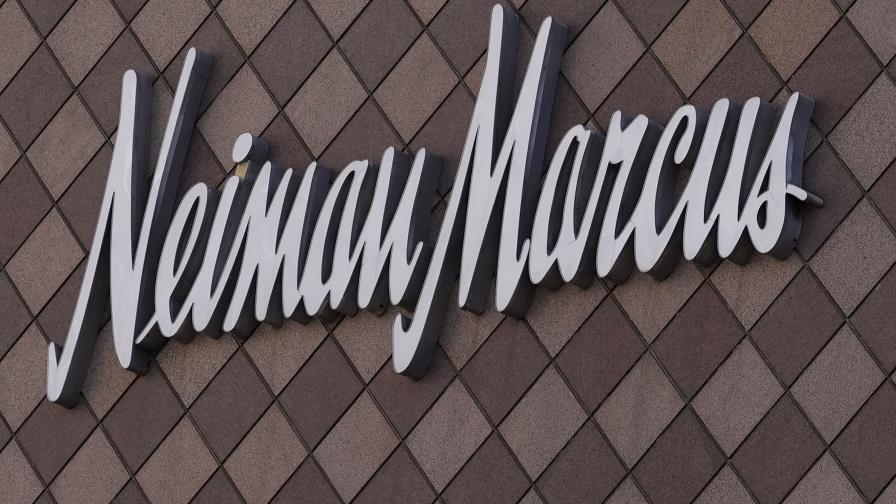 Empresa matriz de Saks Fifth Avenue adquiere al rival Neiman Marcus por US$2,650 millones