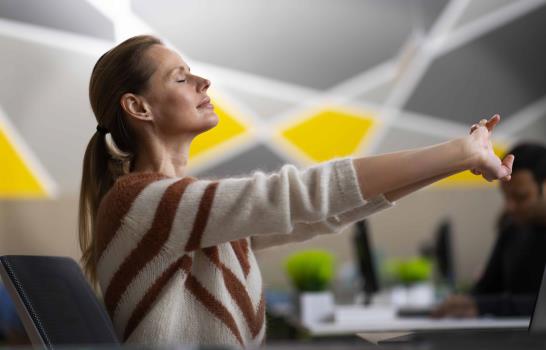 Cinco beneficios de tener una actitud de gratitud en el &aacute;mbito laboral