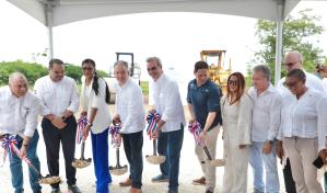 Presidente Abinader inaugura carretera, un puente y deja iniciados trabajos de centro correccional