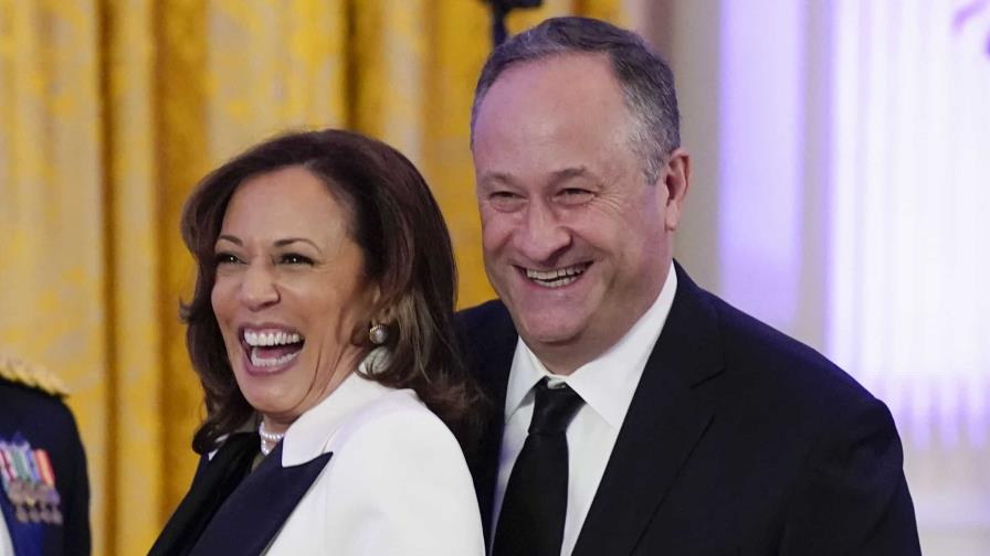 El esposo de Kamala Harris da positivo a COVID-19 El esposo de Kamala Harris da positivo a COVID-19