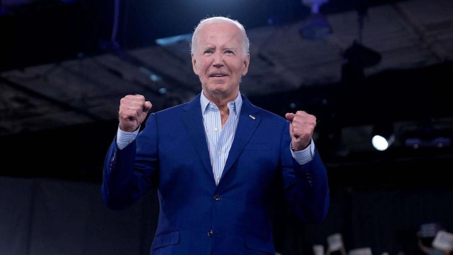 Biden bromea sobre su edad y dice que el mundo mira a EE.UU. para que guíe sus esperanzas Biden bromea sobre su edad y dice que el mundo mira a EE.UU. para que guíe sus esperanzas