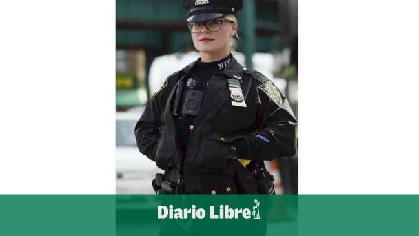Despiden a policía de NY que murió en choque contra salón en NY