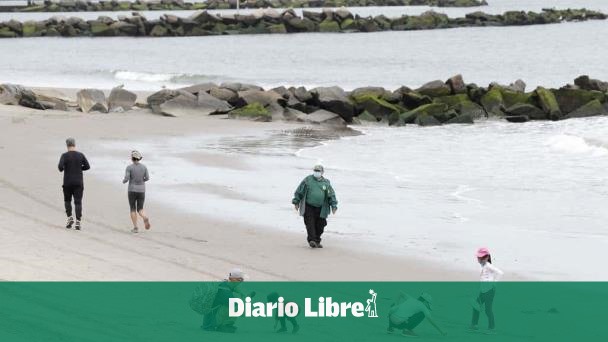 Dos hermanas mueren ahogadas en playa de Coney Island