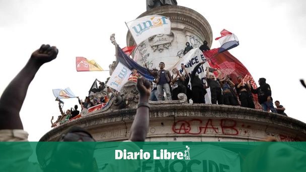 Elecciones Francia: izquierda logra mayoría simple según sondeos