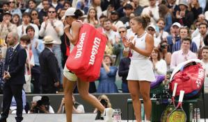 Paolini avanza a cuartos de Wimbledon tras retiro de Keys en el tercer set por lesión