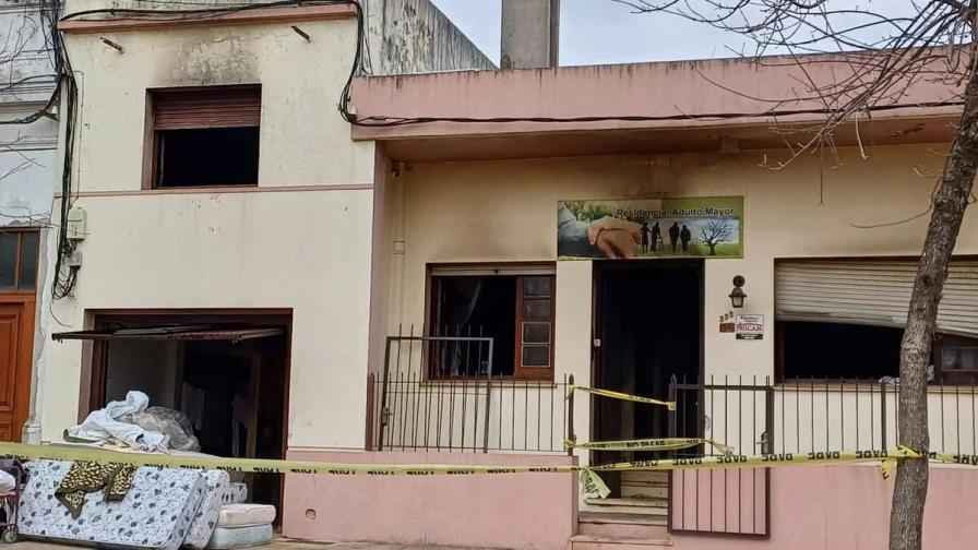 Mueren 10 ancianos al incendiarse la residencia en que vivían en Uruguay Mueren 10 ancianos al incendiarse la residencia en que vivían en Uruguay