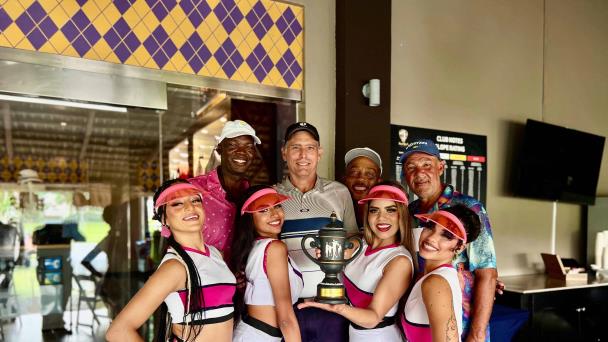 Contín campeón torneo de golf Celebración de Vida en Hard Rock