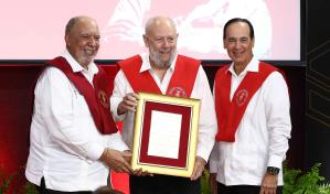 Freddy Ginebra es reconocido como Profesor Honorífico de Intec